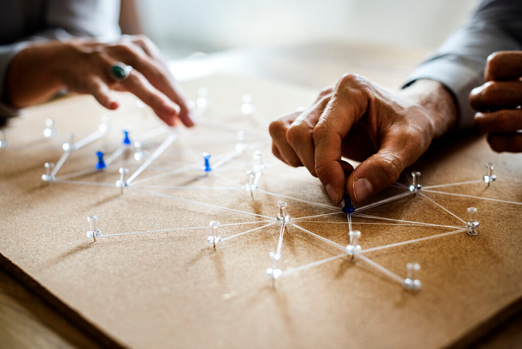 Networking: o que é, quais as vantagens e como aplicar