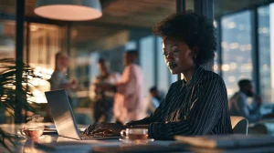 Como organizar a mesa de escritório em espaços Coworking?